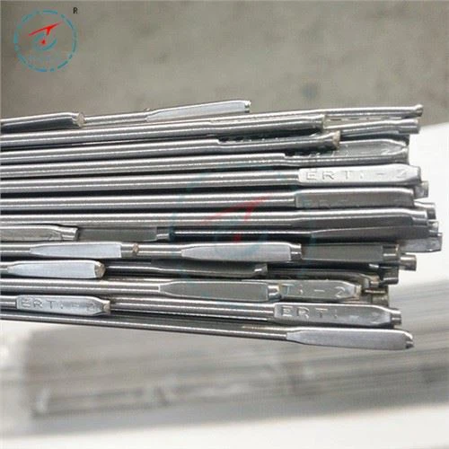 ก้านเชื่อมไทเทเนียม